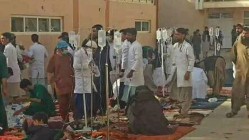 Afganistan’da hastanelerde yer kalmadı