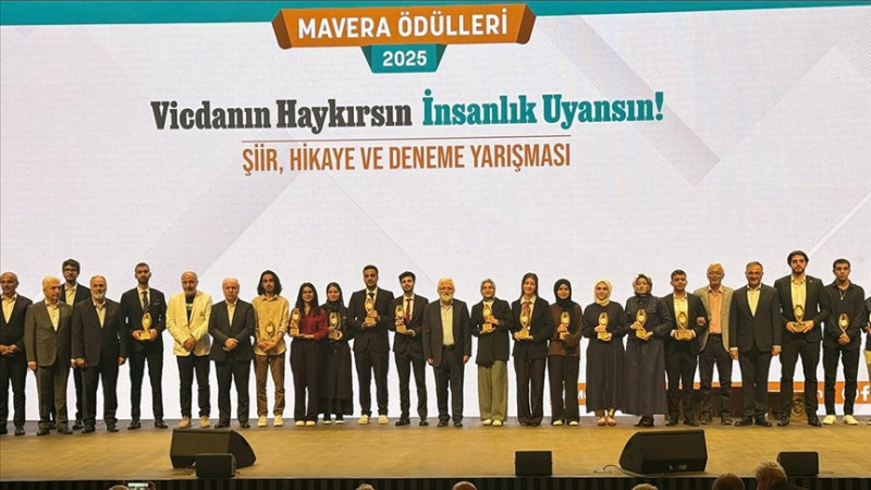 'Mavera Ödülleri 2025' Törenine Yoğun Katılım!