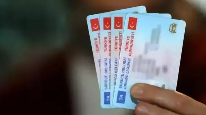31 Ekim Son Gün ! Eski Ehliyetini Yenilemeyen 7 Bin Liradan Fazla Ödeyecek