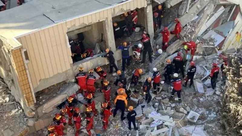 Kocaeli’de Göçük! 7 Kişi Enkaz Altında