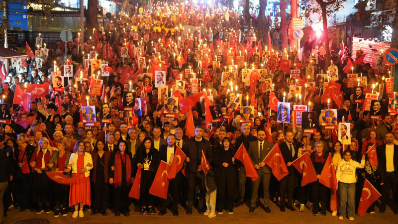 Kartal, Cumhuriyet'in 102. Yılında Tek Yürek Oldu