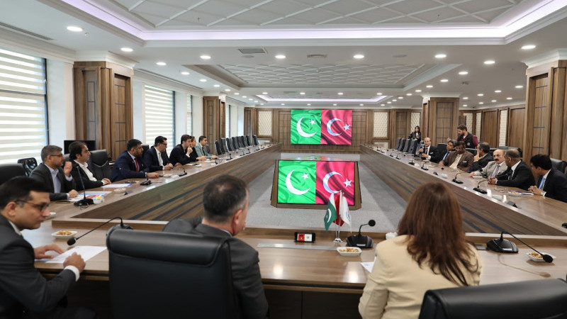 Pakistanlı Heyet Bağcılar Belediyesi’ni Ziyaret Etti