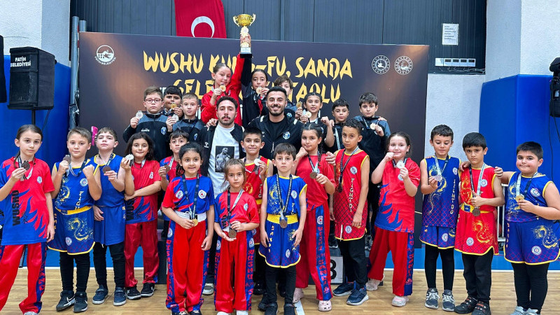 Minikler 3 Yıl Üst Üste İstanbul Şampiyonu!