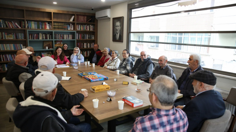 Güzeltepe Emekliler Lokali Hafıza Kafe yoğun ilgi görüyor