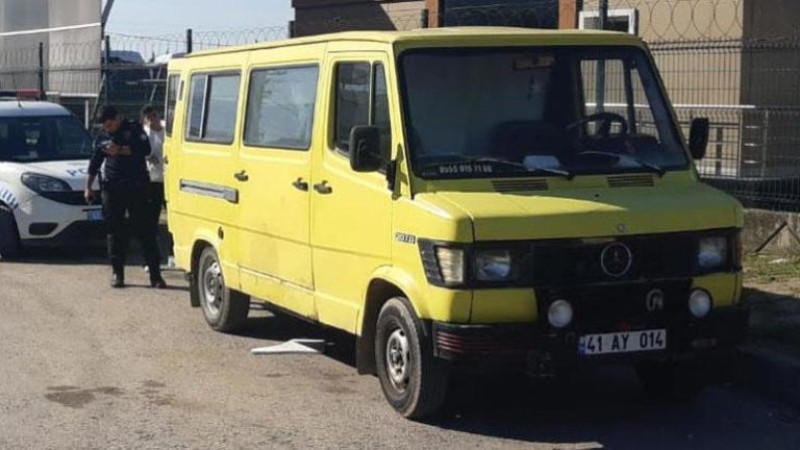 Kocaeli'de acı olay: 74 yaşındaki adam kaldığı minibüste yaşamını yitirdi