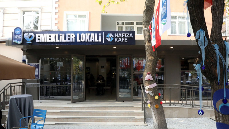 Güzeltepe Emekliler Lokali Hafıza Kafe açıldı
