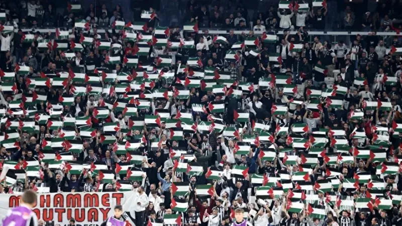 Beşiktaş Tribünlerinden Filistin’e Anlamlı Destek
