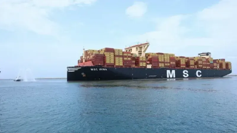 Dünyanın en büyük konteyner gemilerinden MSC IRINA Mersin Limanı’na demirledi