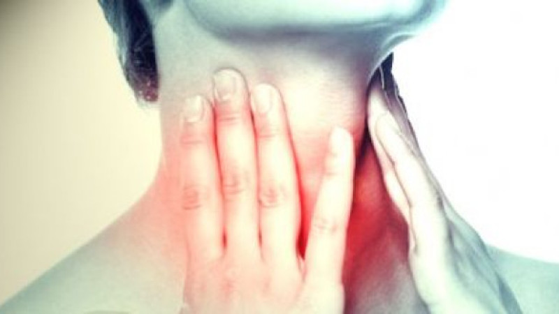 Yutkunma Sorunu Basit Bir Enfeksiyon Değil, Kanser Belirtisi Olabilir