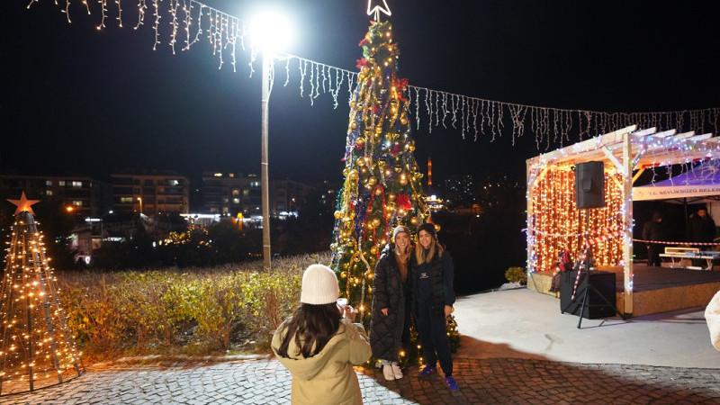 BEYLİKDÜZÜ KIŞ FESTİVALİ BAŞLADI YAŞAM VADİSİ KIŞ FESTİVALİ İLE IŞIL IŞIL