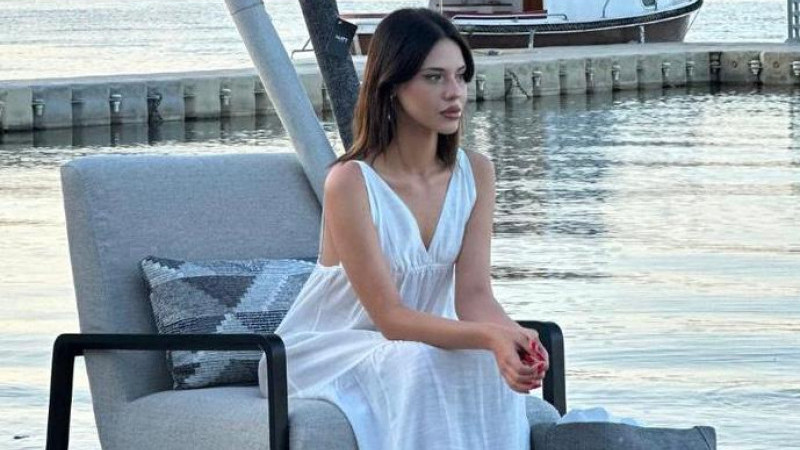 Sahne ve kamera önünde yer alma isteğim zamanla bilinçli bir kariyer planına dönüştü. Oyunculuk ve m