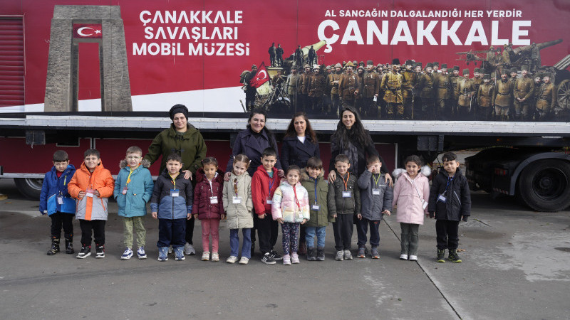 Kreş Öğrencilerinden Çanakkale Savaşları Mobil Müzesine Ziyaret