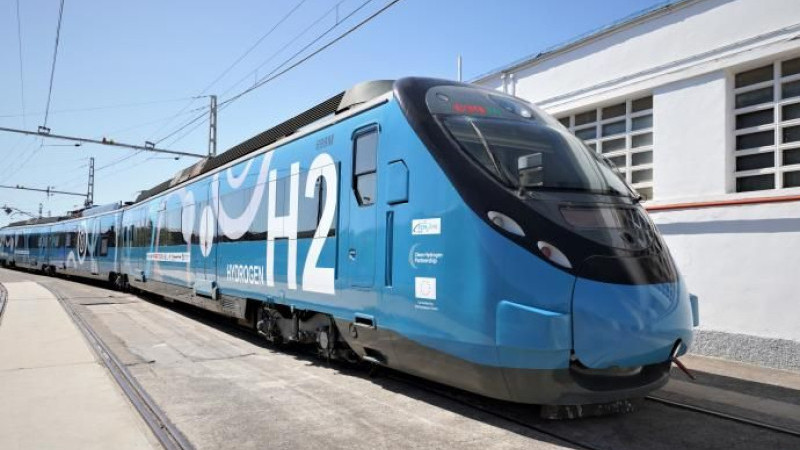 Hidrojen Yakıtlı Tren Projesi İçin İmzalar Atıldı