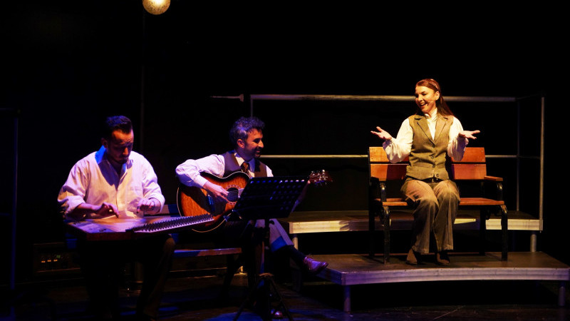 ORHAN VELİ ŞİİRLERİ FESHANE VE BARUTHANE’DE YANKILANIYOR