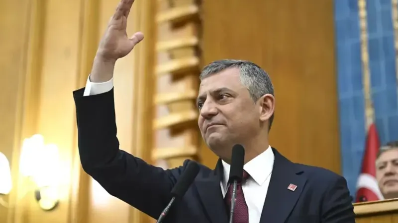 Özgür Özel: “CHP Tarihinin En Ağır Siyasi Süreçlerinden Birini Yaşıyor”