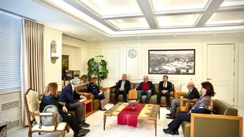 Türkiye Kent Konseyleri Birliği’nden Fatma Şahin’e ziyaret