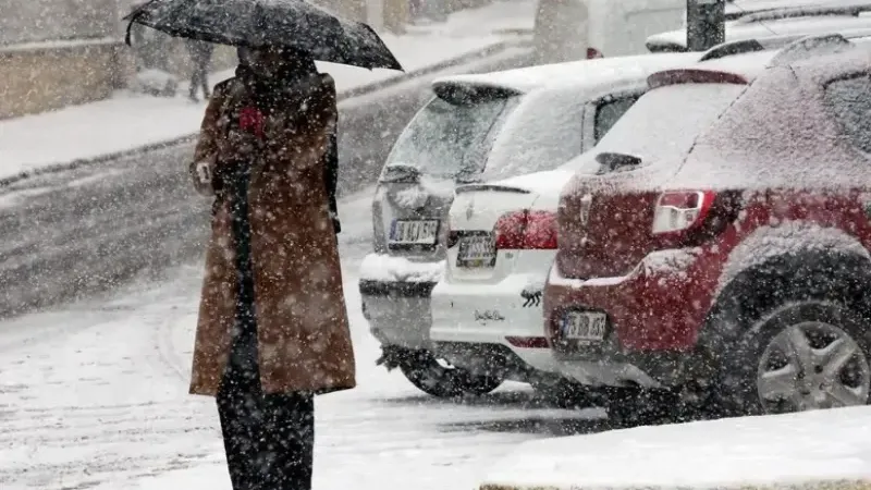 Doğu Anadolu’da kar ulaşımı aksattı: 6 ilde 298 yol kapandı
