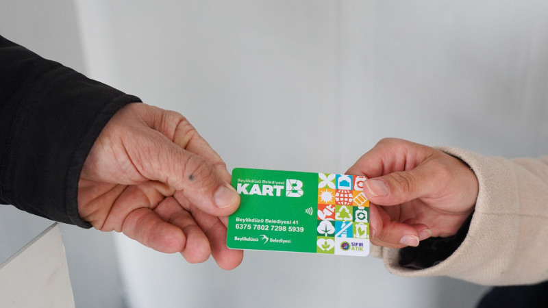 BEYLİKDÜZÜ’NDE ATIKLAR “KART B” İLE KAZANCA DÖNÜŞÜYOR