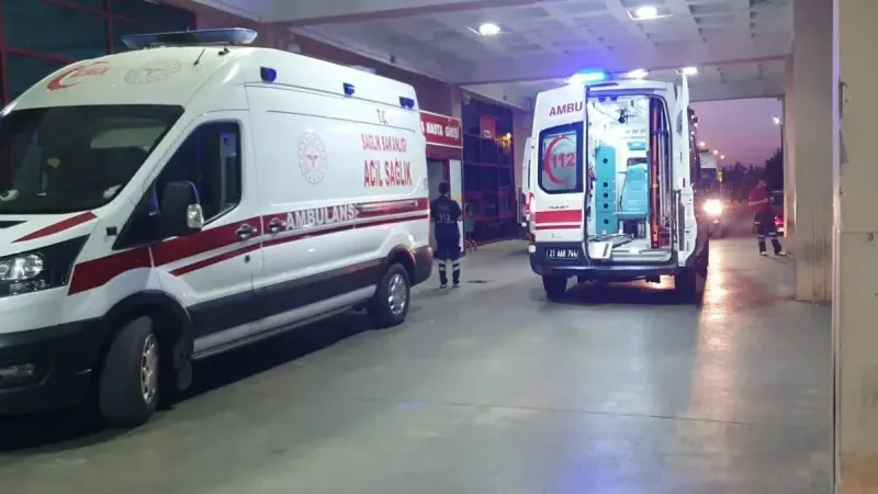 Çanakkale’de Yurtta Kalan 73 Öğrenci Hastaneye Kaldırıldı