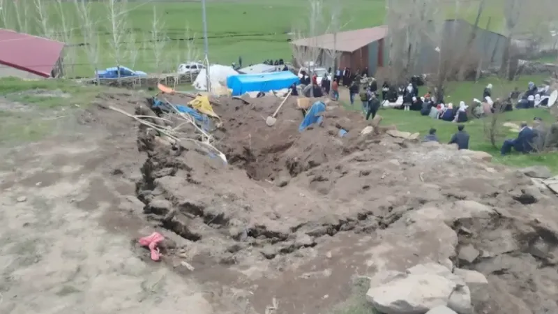 Erzurum’da ahır faciası: Göçük altında kalan kadın yaşamını yitirdi