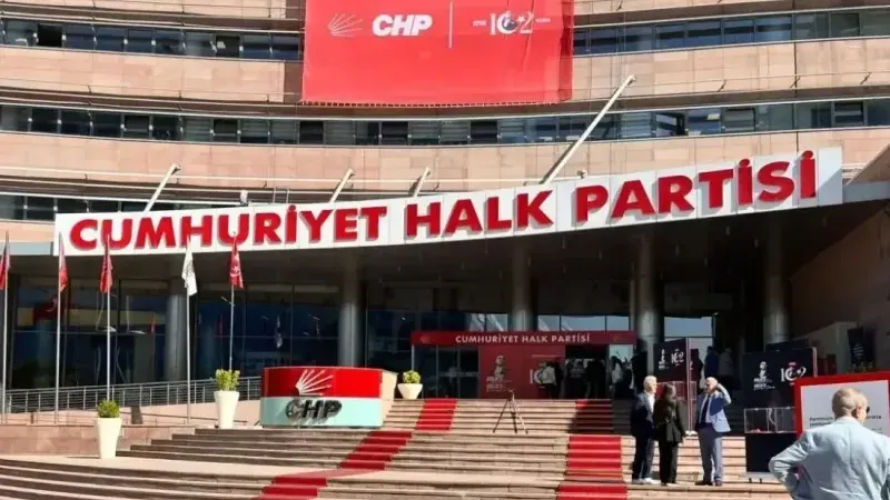 CHP İstanbul İl Kongresi davasında tedbir kararı sürdü