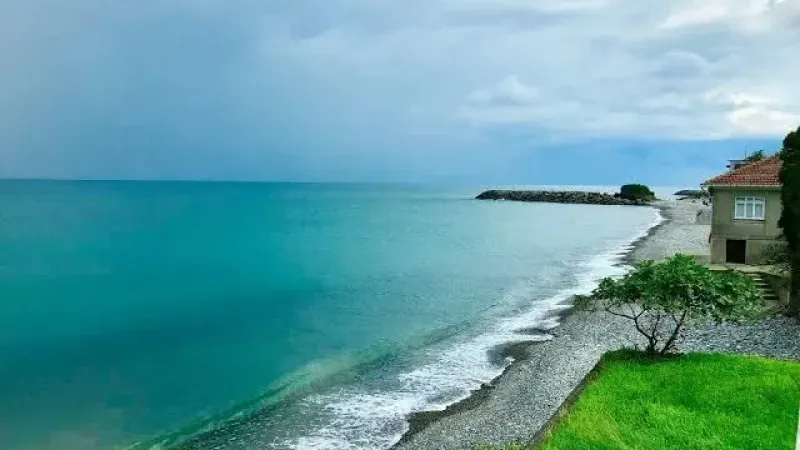 Olumsuz hava koşulları nedeniyle birçok ilde denize giriş yasaklandı