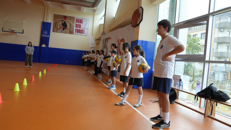 Kartal Belediyesi'nde Çocuklar İçin Spor Branş Eğitimleri Başladı