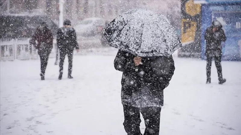 İstanbul'a Hafta Sonu Kar Geliyor Mu?