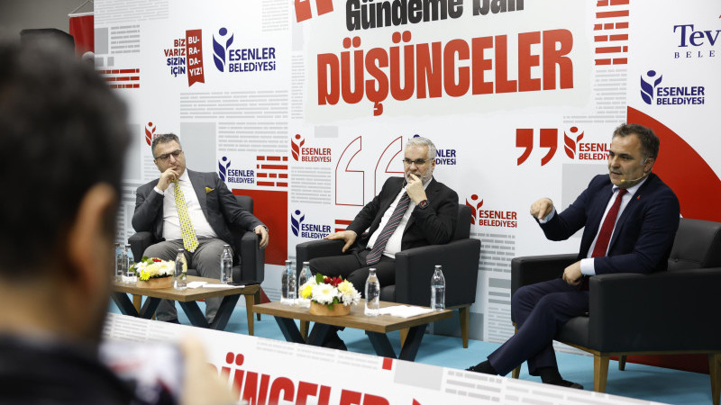 ESENLER BELEDİYESİ'NDE DÜZENLENEN SEMİNERDE“GÜNDEME DAİR DÜŞÜNCELER”DE ORTAOĞU ELE ALINDI 