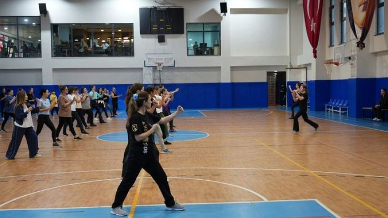 Maltepe’de Kadınlar Kendilerini Savunmaya Devam Ediyor