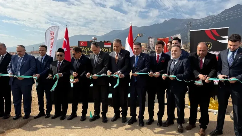 TÜRKİYE ENDONEZYA DOSTLUK DERNEĞİ’NDEN HATAY’A 37  KONUT