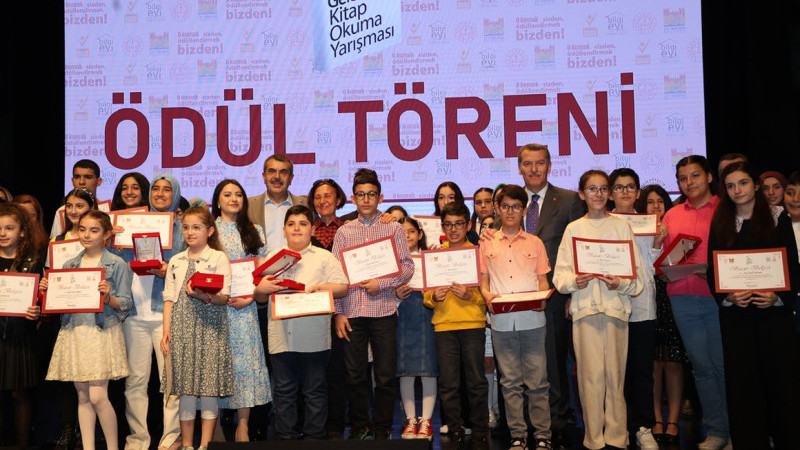 19. Geleneksel Kitap Okuma Yarışması Ödül Töreni Yapıldı