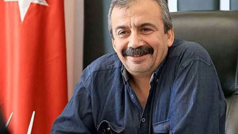 Sırrı Süreyya Önder Hayatını Kaybetti!