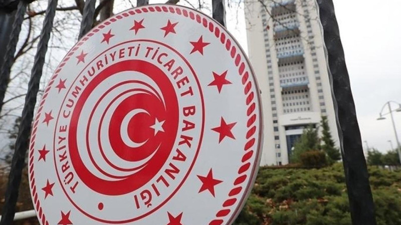İstanbul’da Çöpe Dökülen Domatesler İçin Bakanlıktan Açıklama
