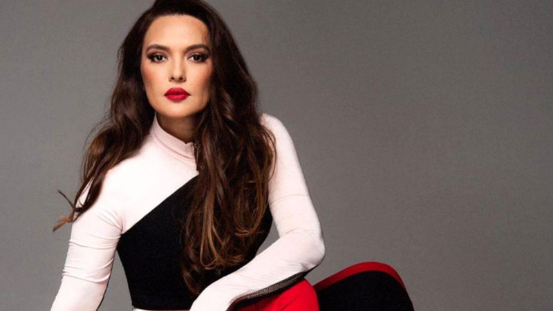 Demet Akalın’a Eski Dansçısından Suçlama: Sigortasız Çalıştırma ve Mobbing İddiası