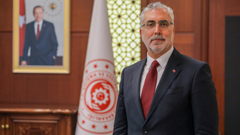 Işıkhan: Memurlarımızı Enflasyona Karşı Korumayı Sürdüreceğiz