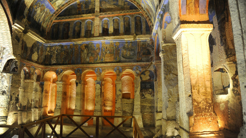 Kapadokya’daki Karanlık Kilise 10 Yılda 1 Milyonu Aştı