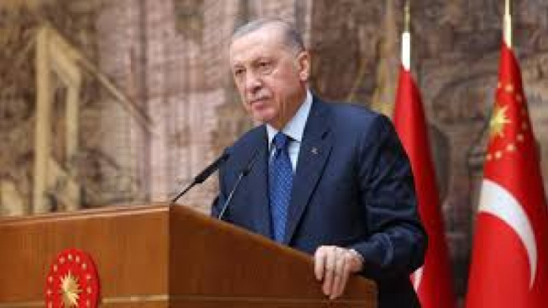 Cumhurbaşkanı Erdoğan’dan Macron’a: “Türkiye Barış Görüşmelerine ev Sahipliği Yapmaya Hazır”