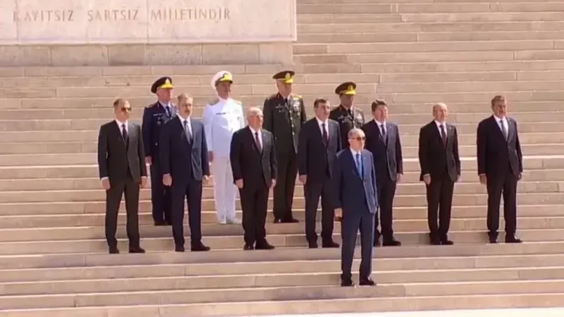 YAŞ Toplantısı Öncesi Cumhurbaşkanı Erdoğan’dan Anıtkabir Ziyareti