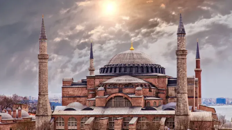 Ayasofya’da Yapay Zekâ Destekli Güvenlik ve Büyük Restorasyon Seferberliği
