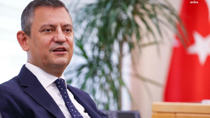 Özgür Özel’den Dikkat Çeken Gaf: Belediye Başkanının İsmini Unuttu