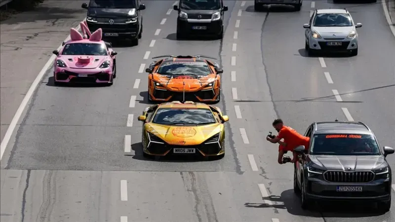 Milyonluk Süper Otomobiller İstanbul’da! Gumball 3000 Start Aldı