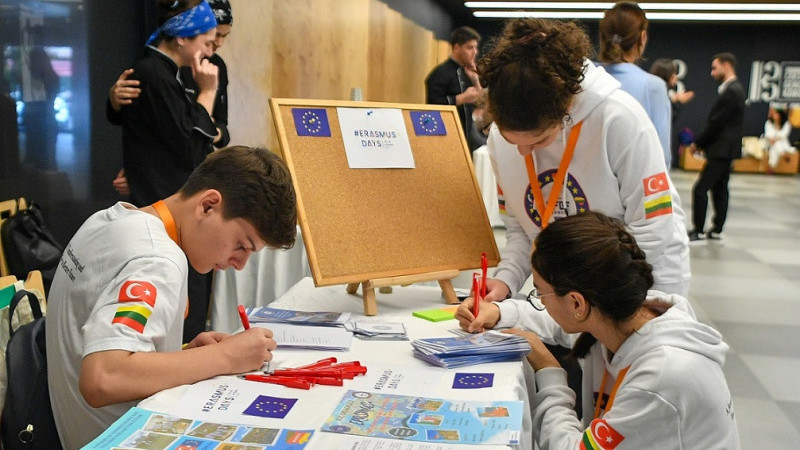BEYLİKDÜZÜ’NDE KÜLTÜRLERARASI KÖPRÜ: ERASMUS DAYS