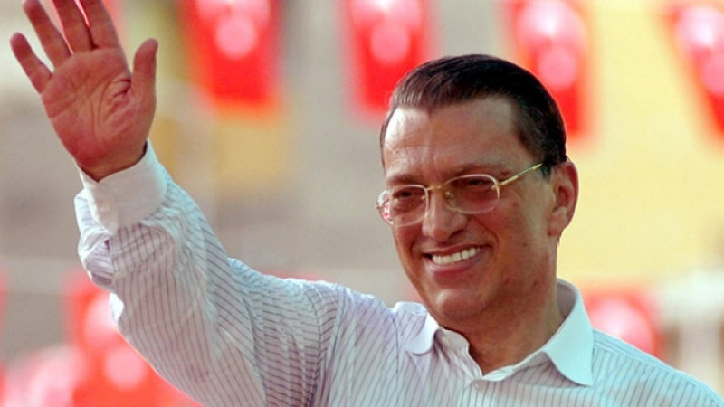 Eski Başbakan Mesut Yılmaz, vefatının beşinci yılında anılacak