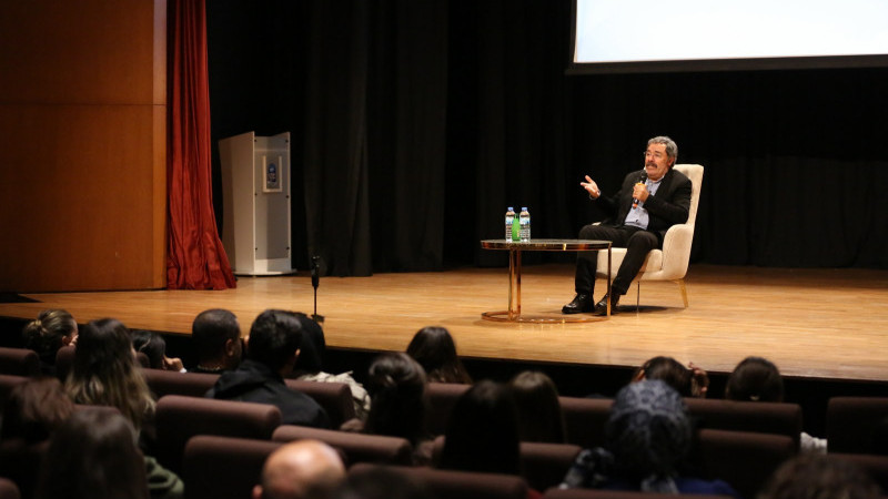 Eyüpsultan’da Ahmet Ümit’ten “Antik Cinayetler” buluşması