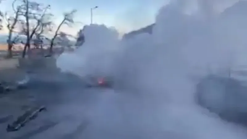 Zeytinburnu’nda Polisevinde Yangın Paniği