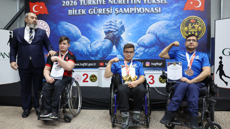 Bağcılarlı demir bileklerden büyük başarı: 14 madalya kazandılar