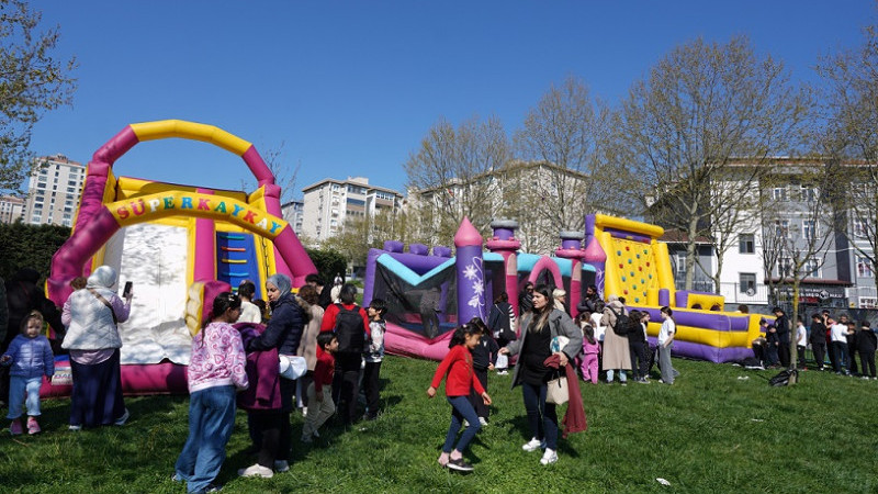 BEYLİKDÜZÜ’NDE 23 NİSAN COŞKUSU DÖRT GÜNE YAYILDI