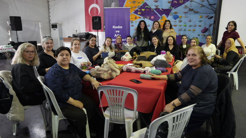 Kartal’da Dayanışma ve Emek Rüzgârı: Kadın Emeği Kermesi Kapılarını Açtı