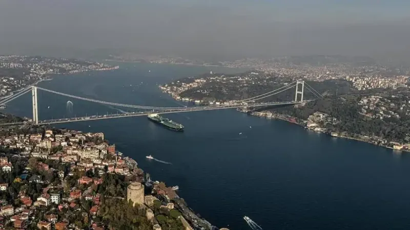 Amiral Kupası yarışı nedeniyle İstanbul Boğazı gemi trafiğine kapatıldı